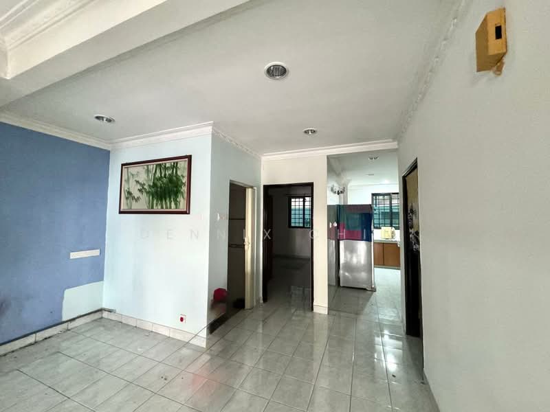 Townhouse for Sale in Taman Lagenda Mas (Cheras) - Dennix Chin - Living Room - PropertyGuru.com.my