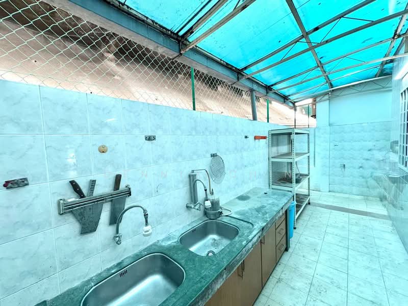 Townhouse for Sale in Taman Lagenda Mas (Cheras) - Dennix Chin - Kitchen - PropertyGuru.com.my