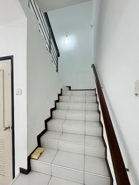 2-storey Terraced House for Rent in Taman Impian Emas (Skudai) - Li Wei - Corridor - PropertyGuru.com.my