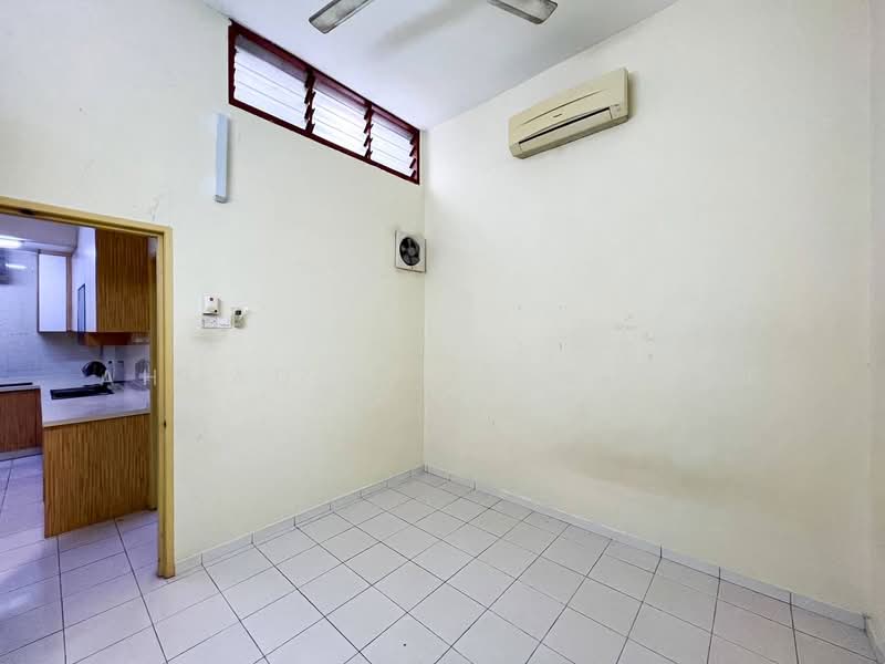 Alam Idaman Taman Tasik Puchong untuk Untuk Dijual - RM 330,000, Mac 2026 - Interior - PropertyGuru.com.my