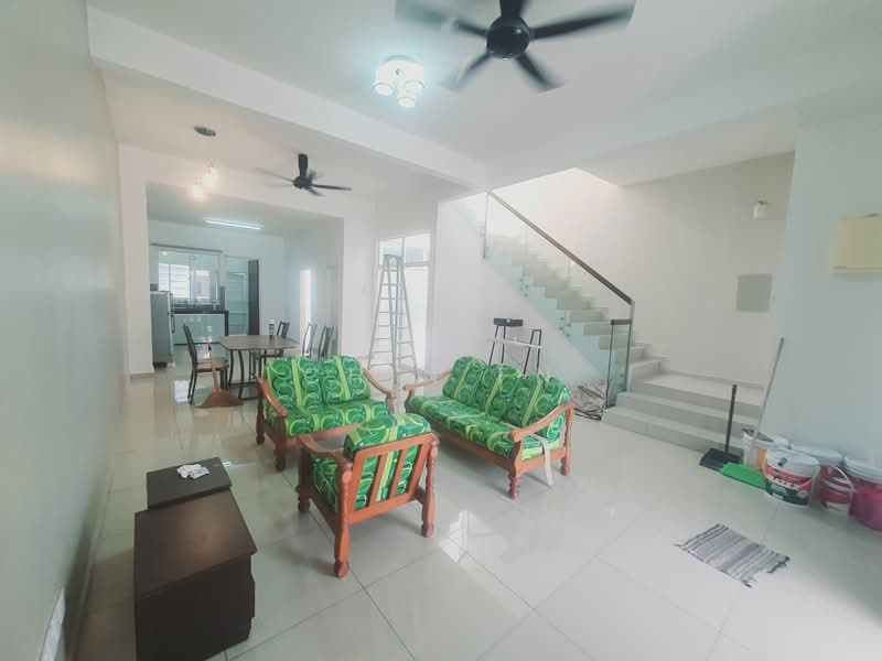 Country Villas Resort untuk Untuk Disewa - RM 1,500 /bulan, Mac 2026 - Living Room - PropertyGuru.com.my