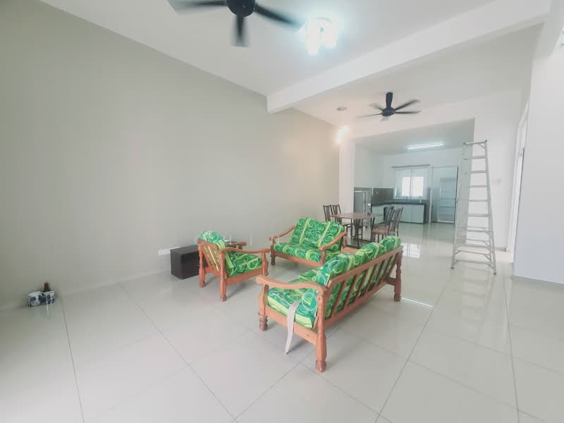 Country Villas Resort untuk Untuk Disewa - RM 1,500 /bulan, Mac 2026 - Living Room - PropertyGuru.com.my