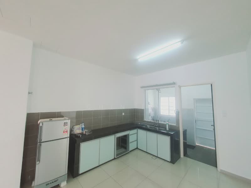 Country Villas Resort untuk Untuk Disewa - RM 1,500 /bulan, Mac 2026 - Kitchen - PropertyGuru.com.my