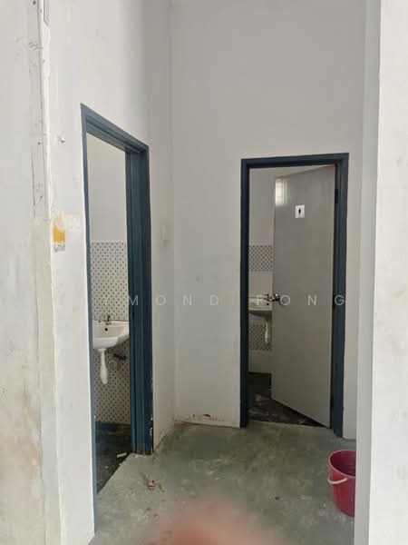 Shop / Office for Rent in Johor Bahru (Johor) - Raymond Fong - Interior - PropertyGuru.com.my