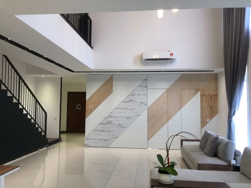 2-storey Terraced House for Sale in Telok Panglima Garang (Selangor) - Chris Lee - Living Room - PropertyGuru.com.my