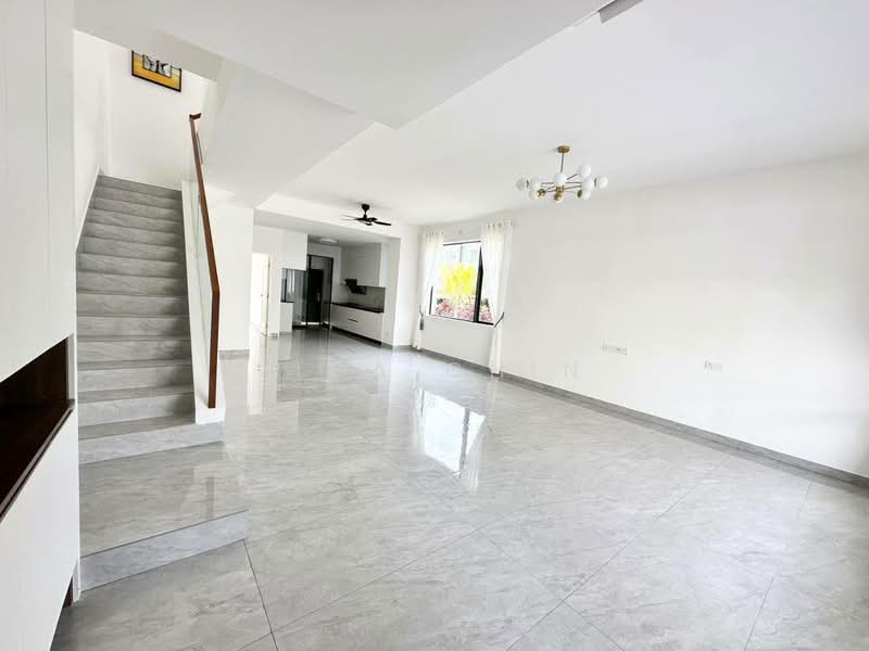 2-storey Terraced House for Rent in Tampoi (Johor) - Ilsa Chin - Living Room - PropertyGuru.com.my