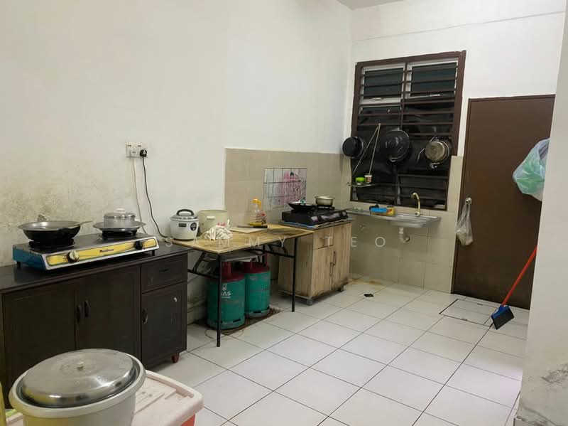 2-storey Terraced House for Sale in Taman Scientex Senai (Senai) - SAMMY TEO - Kitchen - PropertyGuru.com.my