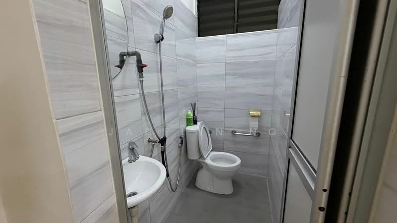 Rumah Teres 2 Tingkat untuk Disewa di Kulai (Johor) - Jadelyn Ng - Bathroom - PropertyGuru.com.my