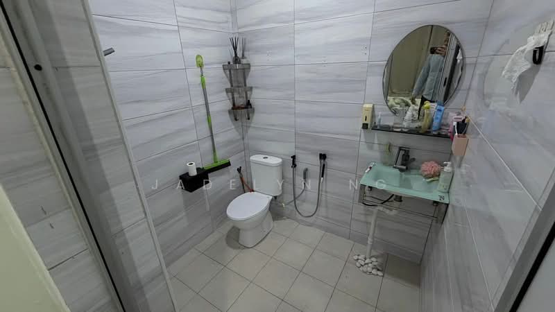 Rumah Teres 2 Tingkat untuk Disewa di Kulai (Johor) - Jadelyn Ng - Bathroom - PropertyGuru.com.my