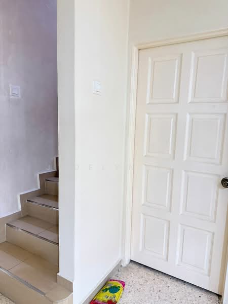 Rumah Teres 2 Tingkat untuk Disewa di Kulai (Johor) - Jadelyn Ng - Entrance - PropertyGuru.com.my