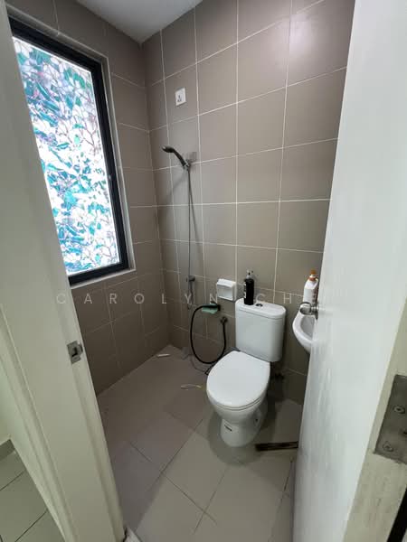 Rumah Berkembar untuk Disewa di Setia Eco Glades (Cyberjaya) - Carolyn Chee - Bathroom (in Maid Room) - PropertyGuru.com.my