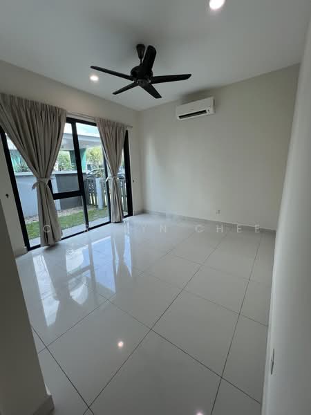 Rumah Berkembar untuk Disewa di Setia Eco Glades (Cyberjaya) - Carolyn Chee - Ground Floor Room (Bedroom 4, Ensuite) - PropertyGuru.com.my
