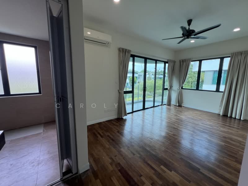 Rumah Berkembar untuk Disewa di Setia Eco Glades (Cyberjaya) - Carolyn Chee - Master Bedroom (Ensuite) - PropertyGuru.com.my