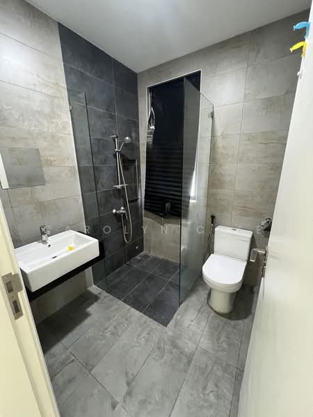 Rumah Berkembar untuk Disewa di Setia Eco Glades (Cyberjaya) - Carolyn Chee - Bathroom (in Bedroom 3) - PropertyGuru.com.my