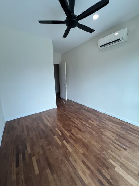 Rumah Berkembar untuk Disewa di Setia Eco Glades (Cyberjaya) - Carolyn Chee - Bedroom 2 (Ensuite) - PropertyGuru.com.my