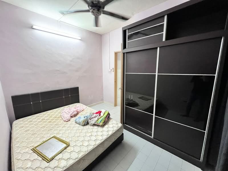 Bandar Baru Permas Jaya untuk Untuk Disewa - RM 2,200 /bulan, Mac 2026 - Bedroom - PropertyGuru.com.my