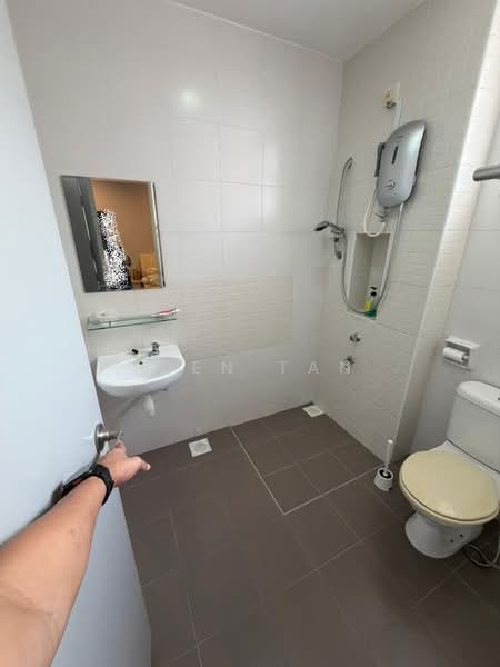 Cluster House for Sale in Taman Skudai Indah (Skudai) - Iden Tan - Bathroom - PropertyGuru.com.my