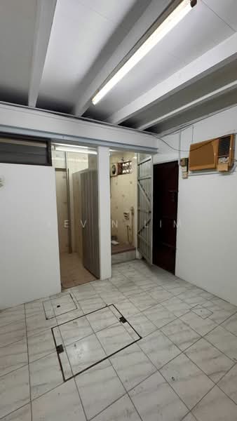 Shop for Rent in George Town (Penang) - Kevin Lim - Bathroom - PropertyGuru.com.my