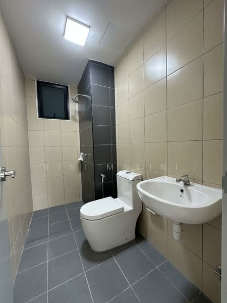Bayu Residensi untuk Untuk Disewa - RM 1,600 /bulan, Mac 2026 - Bathroom - PropertyGuru.com.my