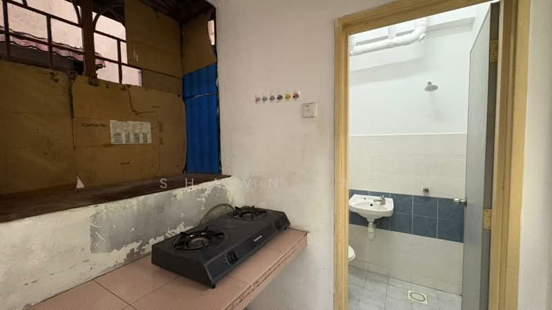Apartment for Sale at Putra Ria Apartment - Shawn Tan - Bathroom - PropertyGuru.com.my