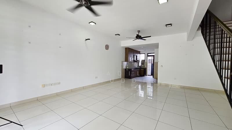 City of Elmina : Elmina Valley 1 untuk Untuk Dijual - RM 770,000, Mac 2026 - Living Room - PropertyGuru.com.my
