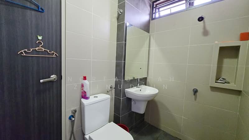 City of Elmina : Elmina Valley 1 untuk Untuk Dijual - RM 770,000, Mac 2026 - Bathroom - PropertyGuru.com.my