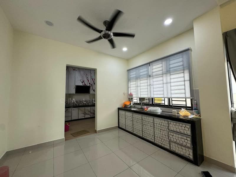 Cluster House for Sale in Taman Pulai Hijauan (Skudai) - Calley Chin - Kitchen - PropertyGuru.com.my