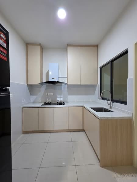 Condominium for Rent at Brezza Hill - Desmond Low - Kitchen - PropertyGuru.com.my