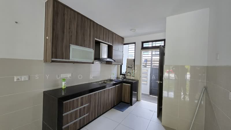 Double storey House Elmina Valley 1, Elmina West Denai Alam untuk Untuk Dijual - RM 770,000, Mac 2026 - Kitchen - PropertyGuru.com.my