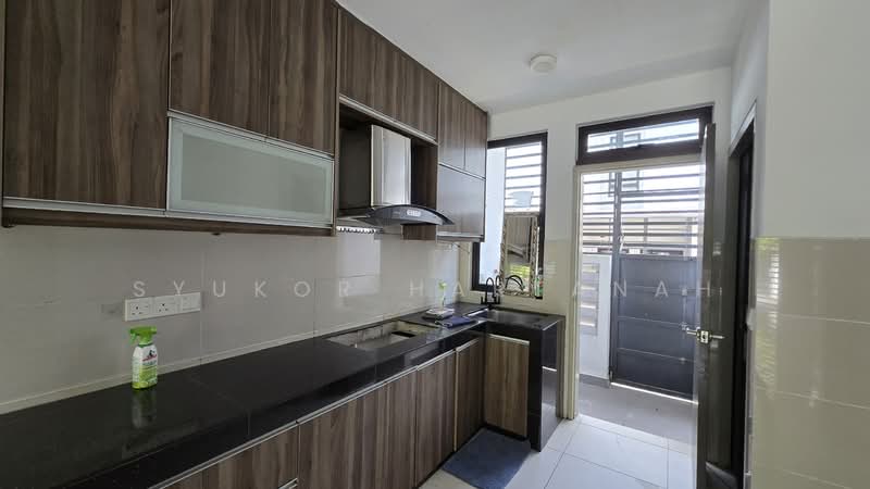 Double storey House Elmina Valley 1, Elmina West Denai Alam untuk Untuk Dijual - RM 770,000, Mac 2026 - Kitchen - PropertyGuru.com.my