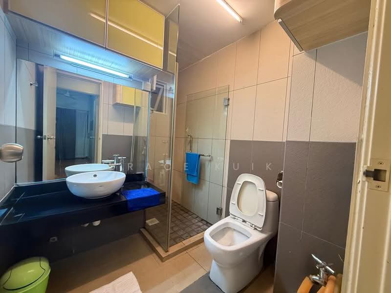 Larkin Residence (Phase Three) untuk Untuk Dijual - RM 478,000, Mac 2026 - Bathroom - PropertyGuru.com.my