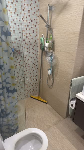 Regalia Residence untuk Untuk Dijual - RM 640,000, Mac 2026 - Bathroom - PropertyGuru.com.my