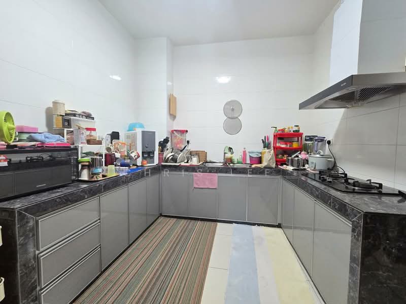 2-storey Terraced House for Sale in Telok Panglima Garang (Selangor) - Chris Lee - Kitchen - PropertyGuru.com.my