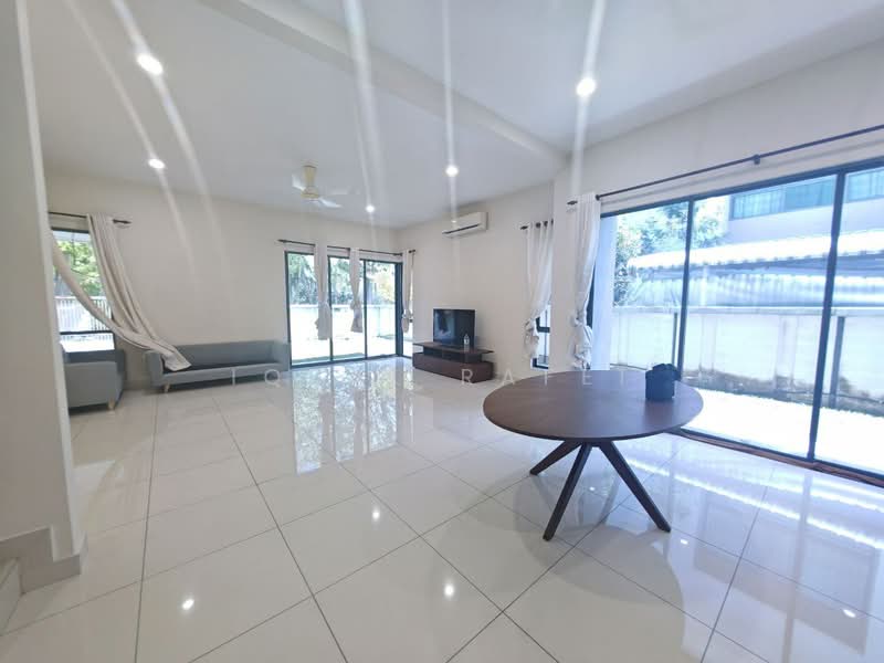 Semi-Detached House for Sale in Seremban (Negeri Sembilan) - Iqbal Rafei - Living Room - PropertyGuru.com.my
