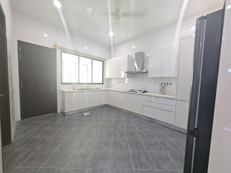 Semi-Detached House for Sale in Seremban (Negeri Sembilan) - Iqbal Rafei - Kitchen - PropertyGuru.com.my