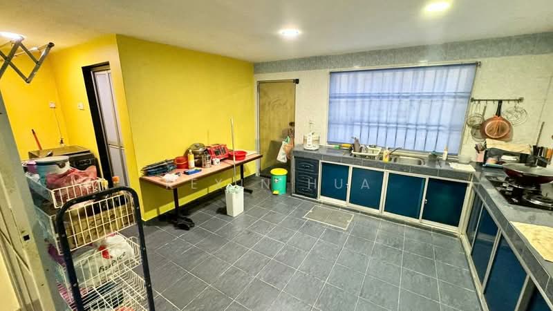2-storey Terraced House for Sale in Taman Century (Johor Bahru) - Kexin Hua - Kitchen - PropertyGuru.com.my