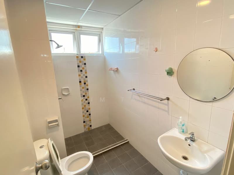 Condominium for Rent at Bayswater Resort Condominium - Kim Tan - Bathroom - PropertyGuru.com.my