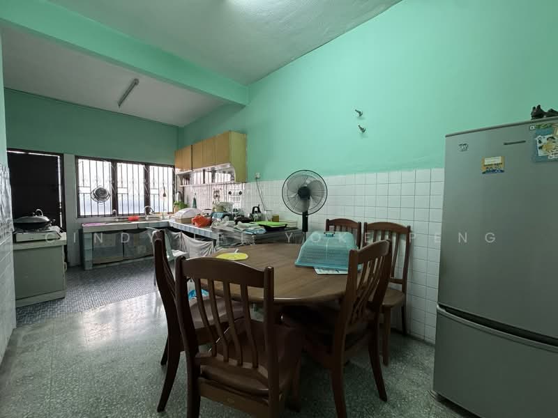 2-storey Terraced House for Sale in Taman Overseas Union (Taman Oug) (Jalan Klang Lama (Old Klang Road)) - Cindy Lee Yoke Peng - Kitchen - PropertyGuru.com.my