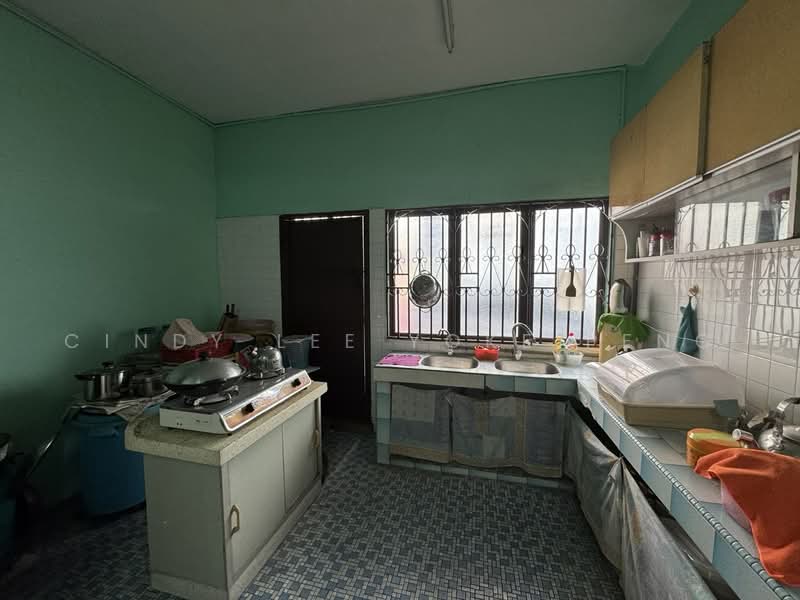2-storey Terraced House for Sale in Taman Overseas Union (Taman Oug) (Jalan Klang Lama (Old Klang Road)) - Cindy Lee Yoke Peng - Kitchen - PropertyGuru.com.my