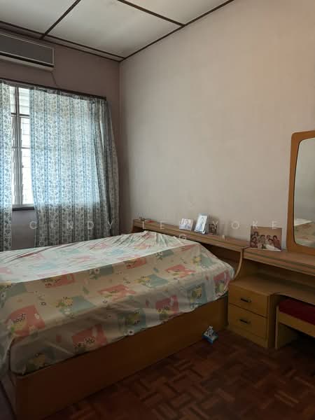 2-storey Terraced House for Sale in Taman Overseas Union (Taman Oug) (Jalan Klang Lama (Old Klang Road)) - Cindy Lee Yoke Peng - Bedroom - PropertyGuru.com.my