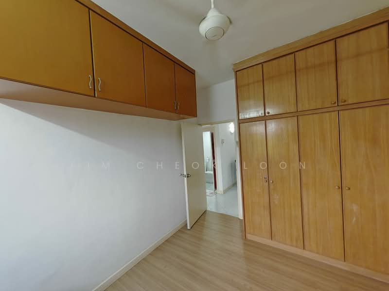 Kondominium untuk Disewa di Sri York Condominium - Lim Cheok Loon - Built-in Cupboard in bedroom - PropertyGuru.com.my