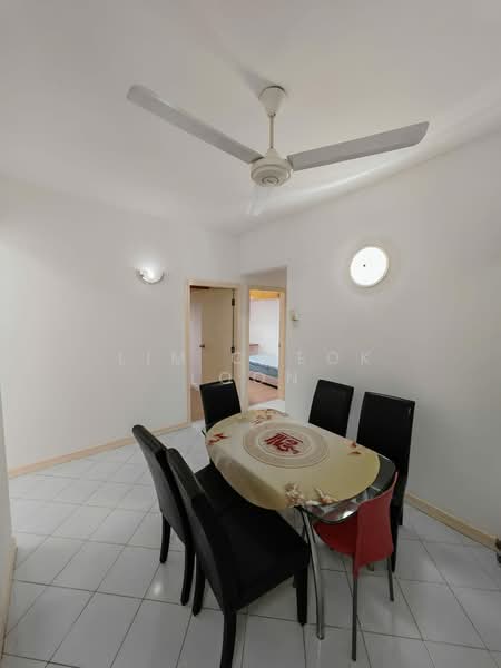 Kondominium untuk Disewa di Sri York Condominium - Lim Cheok Loon - Dining Room - PropertyGuru.com.my