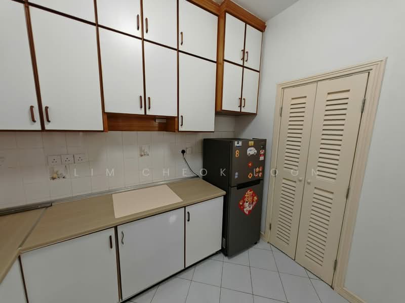 Kondominium untuk Disewa di Sri York Condominium - Lim Cheok Loon - Kitchen - PropertyGuru.com.my