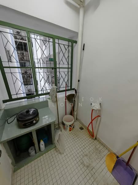 Kondominium untuk Disewa di Sri York Condominium - Lim Cheok Loon - Wet kitchen or wash area - PropertyGuru.com.my