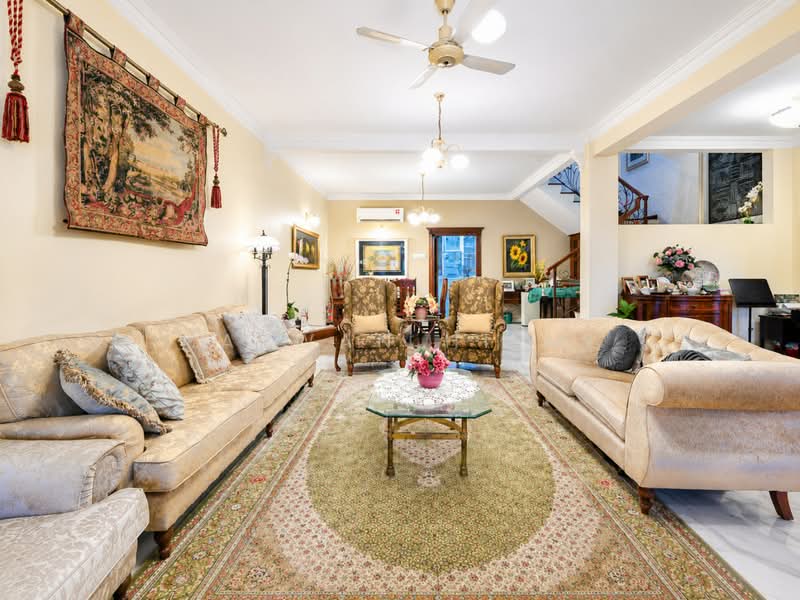 Rumah Teres 2.5-Tingkat untuk Dijual di Taman Tun Dr Ismail (Kuala Lumpur) - Hazwan Hilmi - Living Room - PropertyGuru.com.my