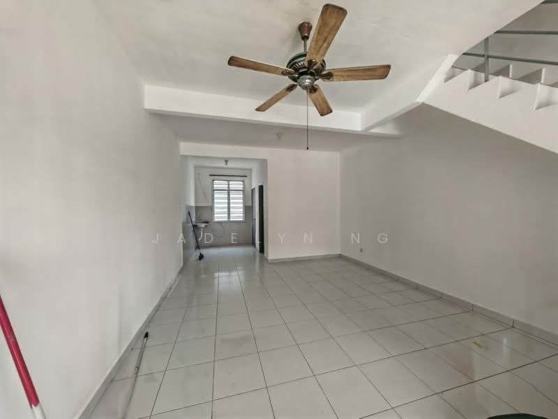 Rumah Teres 2 Tingkat untuk Disewa di Kulai (Johor) - Jadelyn Ng - Living Room - PropertyGuru.com.my