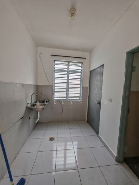 Rumah Teres 2 Tingkat untuk Disewa di Kulai (Johor) - Jadelyn Ng - Kitchen - PropertyGuru.com.my