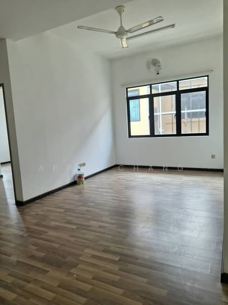 Semi-Detached House for Rent in Shah Alam (Selangor) - Apple Chang - Living Room - PropertyGuru.com.my