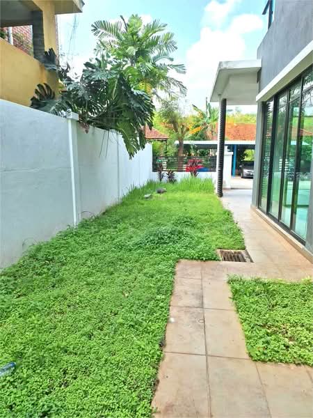 Semi-Detached House for Rent in Shah Alam (Selangor) - Apple Chang - Exterior - PropertyGuru.com.my