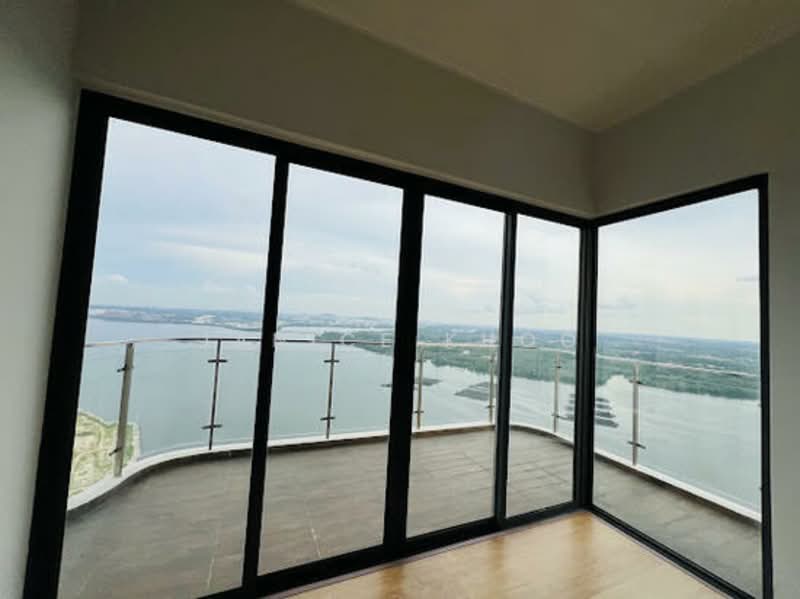 Condominium for Sale at Kings Bay @ Country Garden Danga Bay - Janice Khoo - Balcony - PropertyGuru.com.my